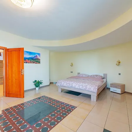 Villa Retreat
