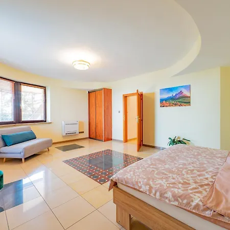 Retreat Villa *