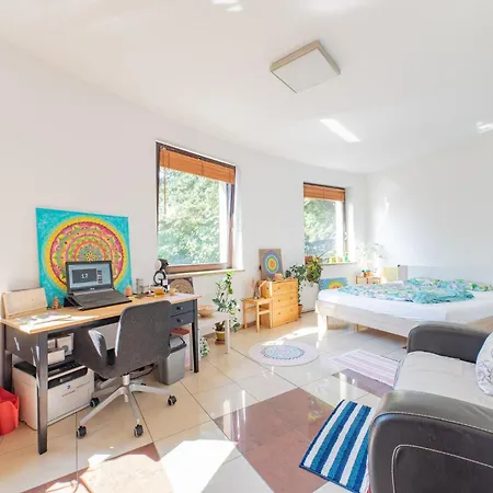 Retreat Villa Raca